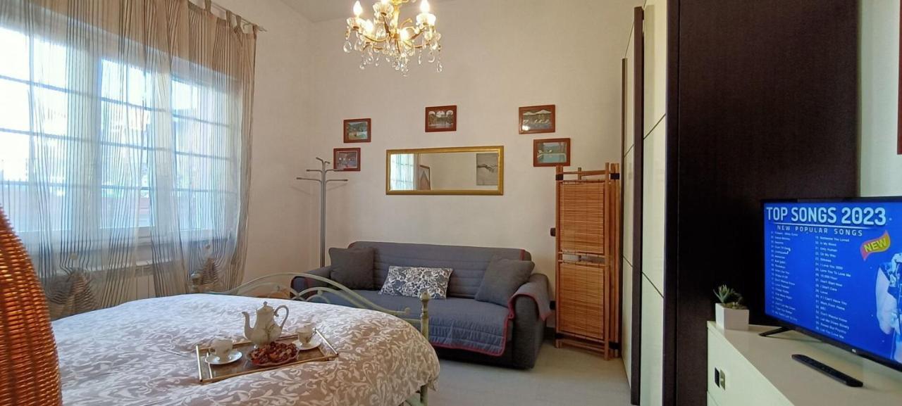 Lovely House Near The Beach Torre del Lago Puccini Exterior foto